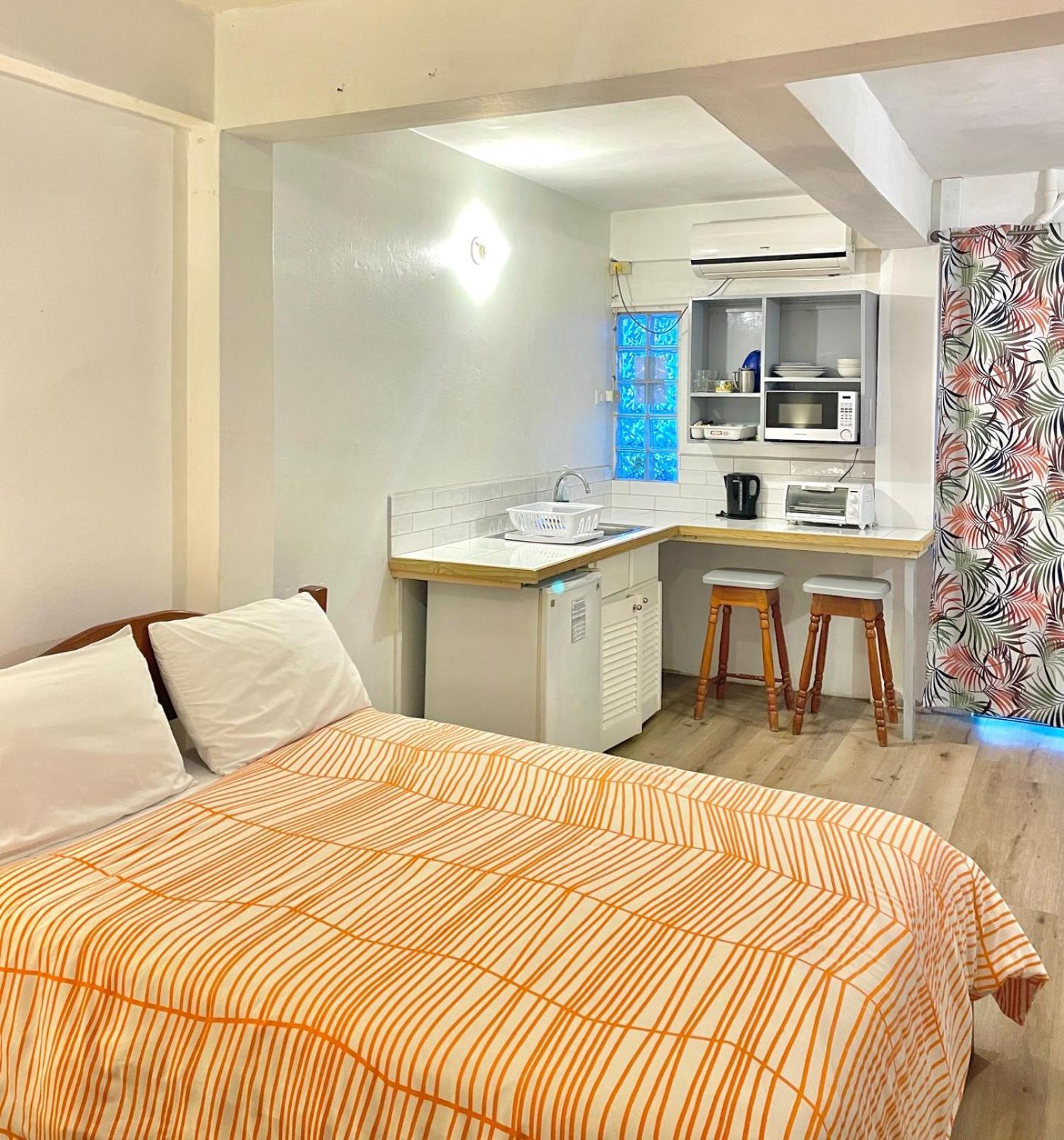 Bananaquit Tobago -Stay Near The Beach 克朗角 外观 照片